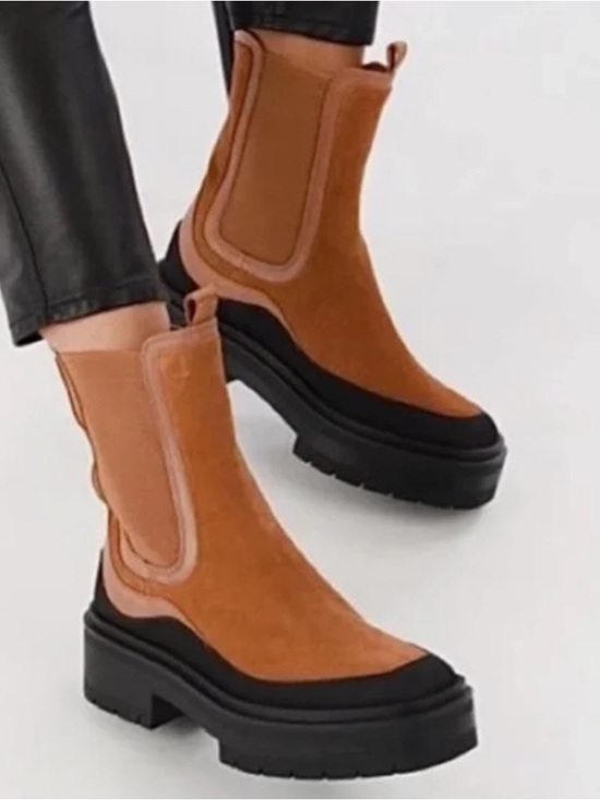 Sam Edelman Shoes - Sam Edelman Lilia Chelsea Tan Suede & Black Lug Sole Platform Ankle Boot NWT